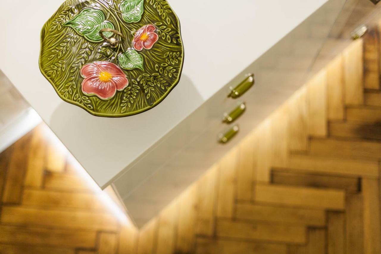 Luxury Apartment Pod Zyrandolem Krakow Luaran gambar